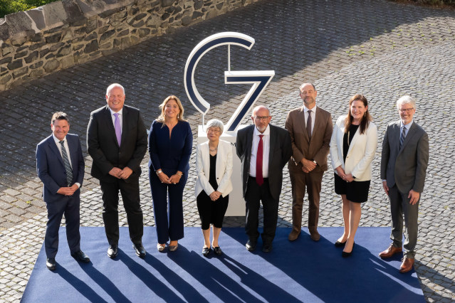 Delegationsleitende bei der Begrüßung zum G7 Roundtable 2022 auf dem Petersberg (Source: bundesfoto/Völkner) Delegationsleitende bei der Begrüßung zum G7 Roundtable 2022 auf dem Petersberg