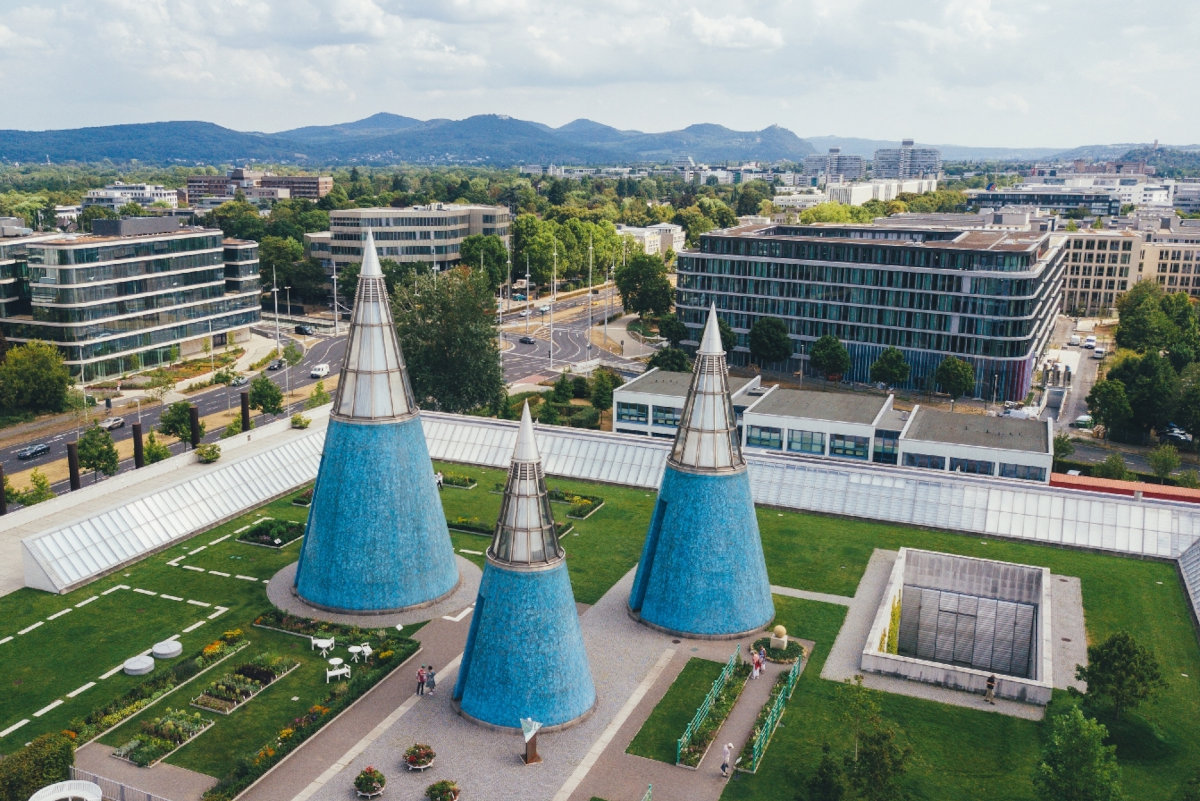 Dach mit Türmen der Bundeskunsthalle (Quelle: Giacomo Zucca/Bundesstadt Bonn) Dach mit Türmen der Bundeskunsthalle